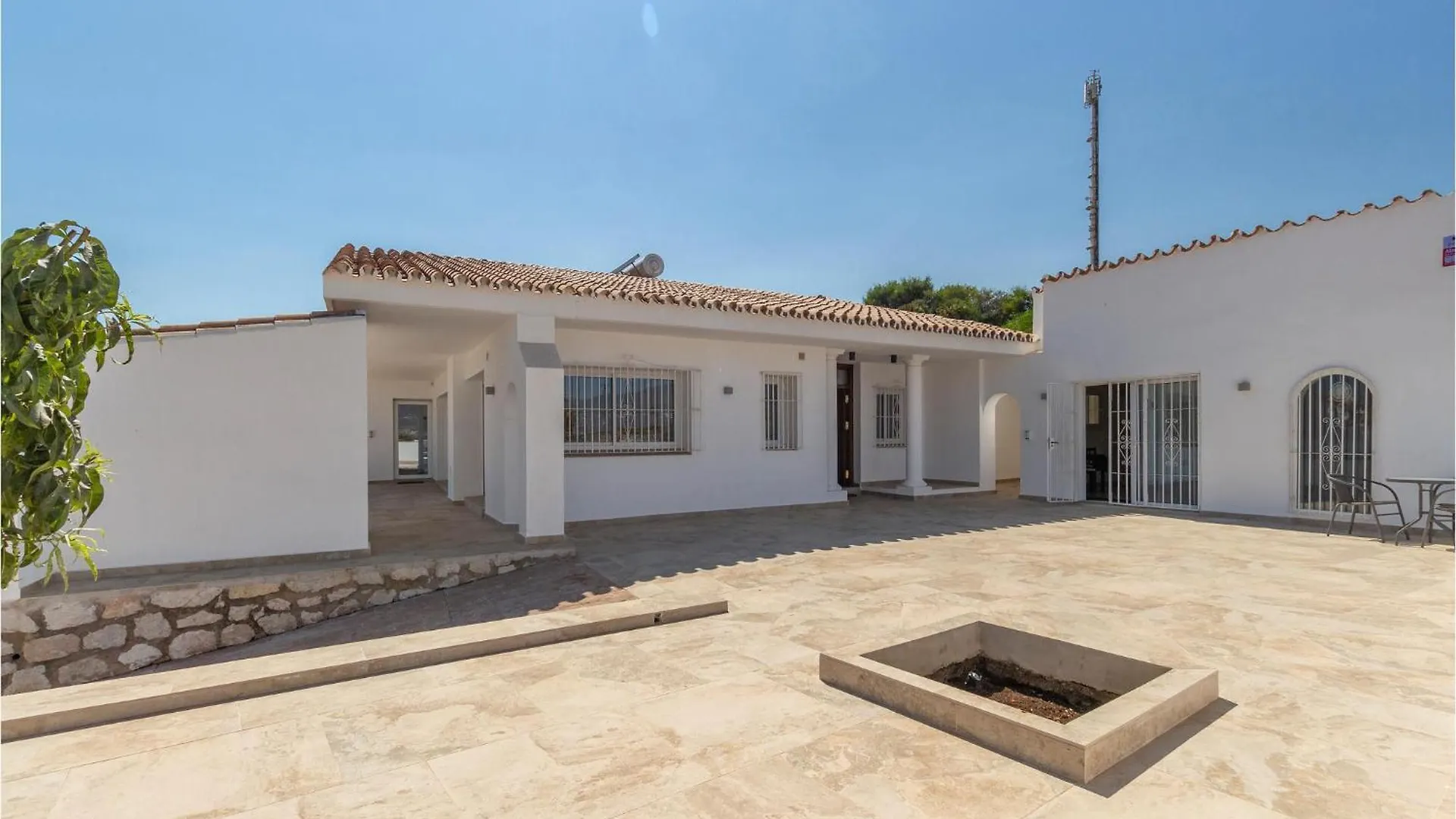 7 Bedroom Beautiful Home In Las Lagunas De Mijas Fuengirola Holiday home