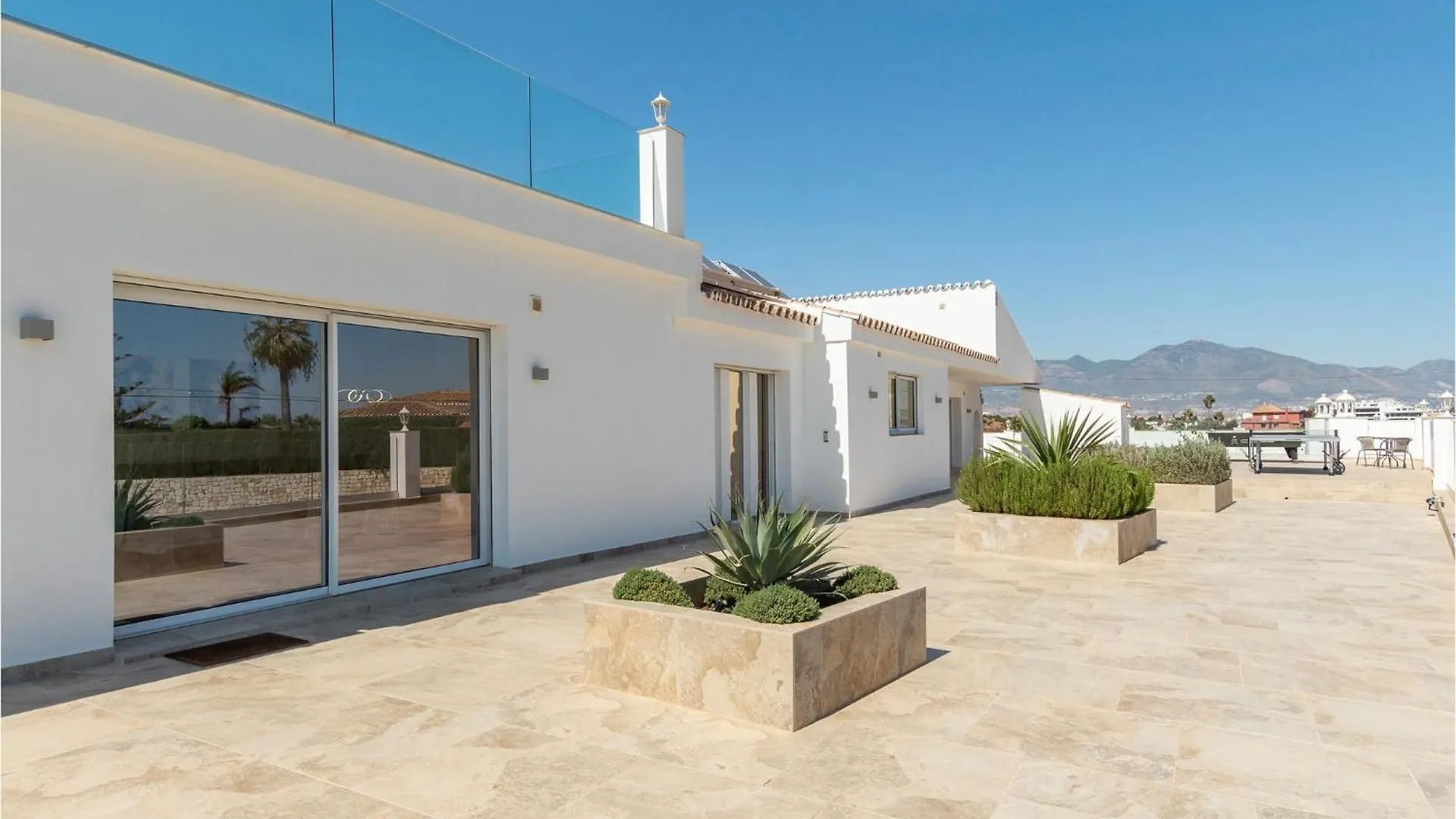 7 Bedroom Beautiful Home In Las Lagunas De Mijas Fuengirola 0*,