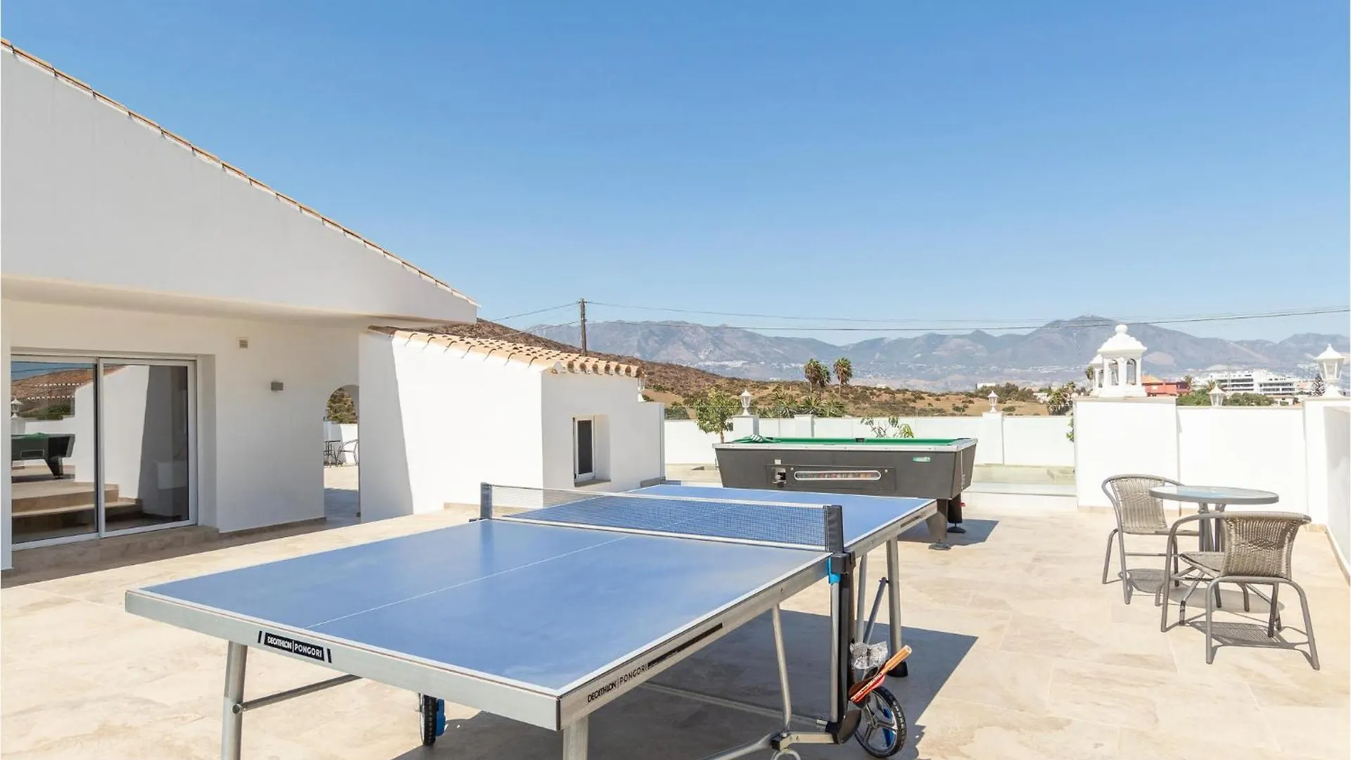 7 Bedroom Beautiful Home In Las Lagunas De Mijas Fuengirola 0*,