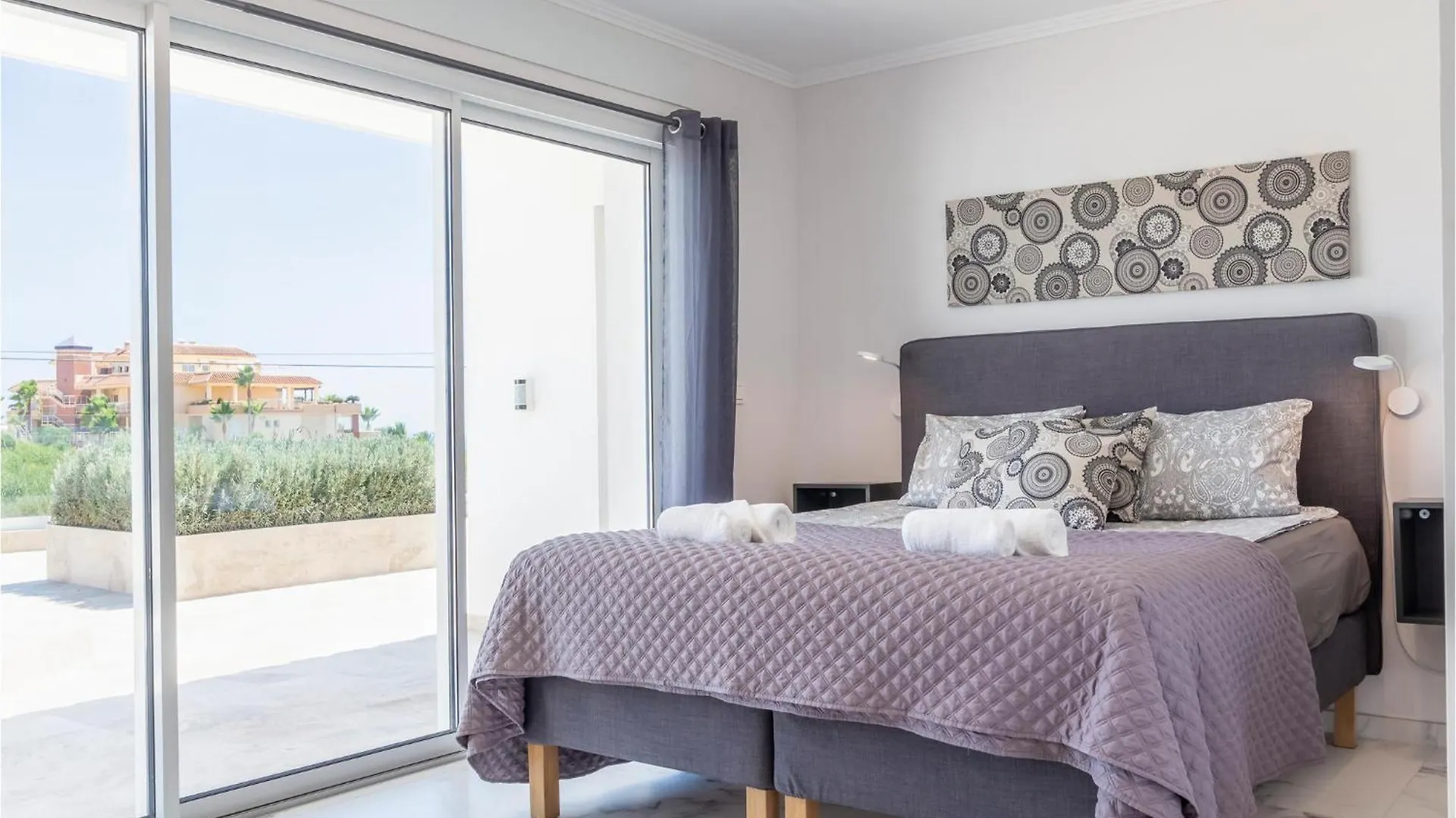 Casa de Férias 7 Bedroom Beautiful Home In Las Lagunas De Mijas Fuengirola