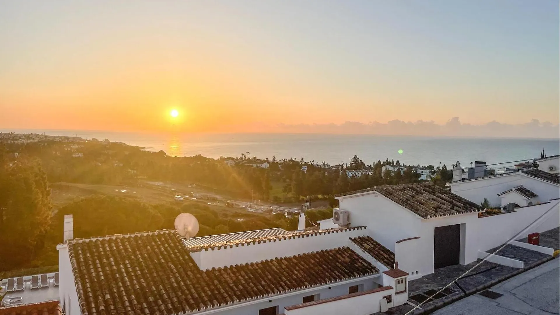 7 Bedroom Beautiful Home In Las Lagunas De Mijas Fuengirola 0*,  Espanha